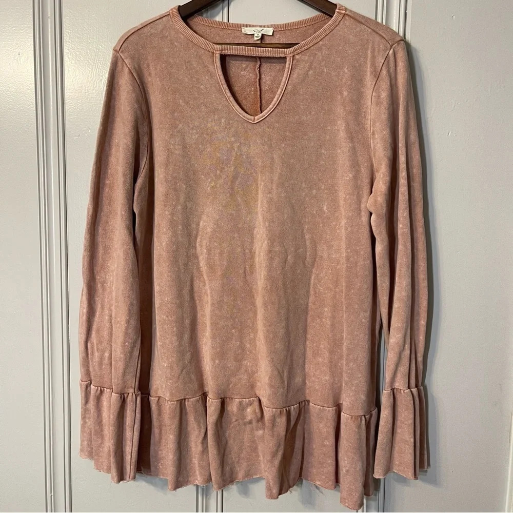 Easel Keyhole Neck‎ Ruffle Tunic Top Distressed wash Ruffle Sleeves Size M